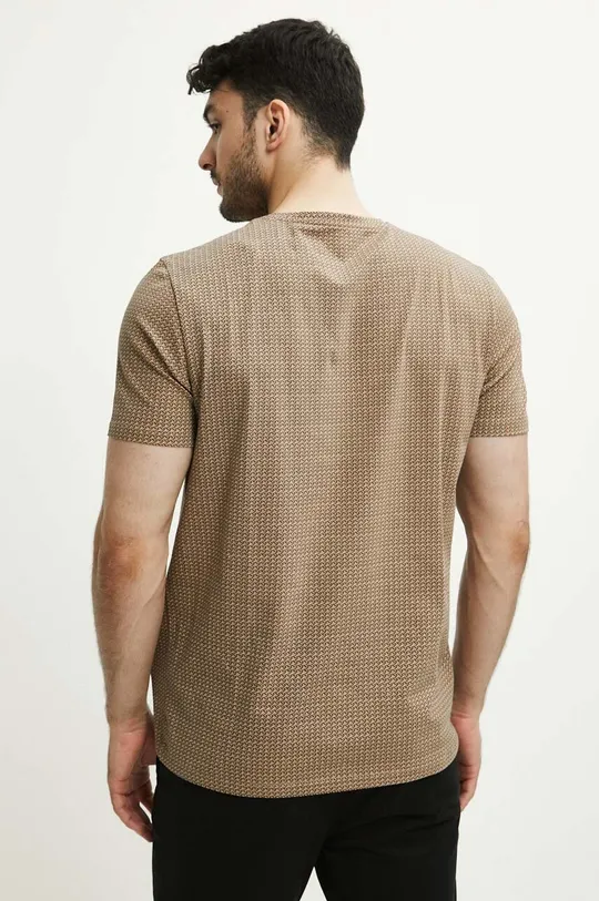 T-shirt bawełniany męski wzorzysty kolor brązowy 95 % Bawełna, 5 % Elastan