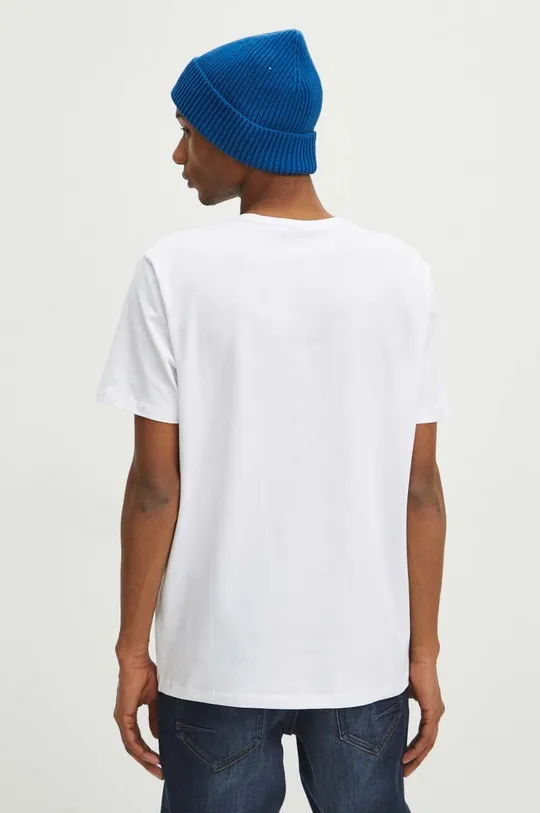 Bavlnené tričko pánske s elastanom s potlačou s horským motívom Kriváň biela farba <p>95 % Bavlna, 5 % Elastan</p>