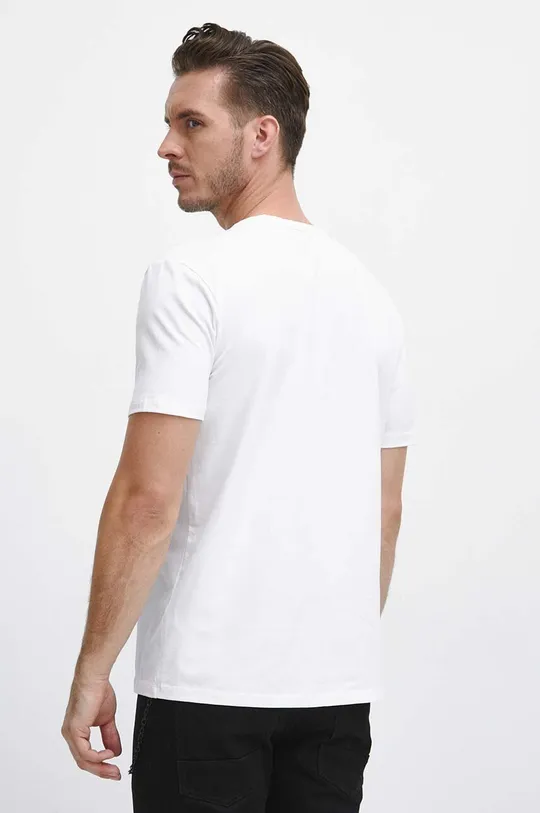 Bavlnené tričko pánske s elastanom s potlačou biela farba <p>95 % Bavlna, 5 % Elastan</p>