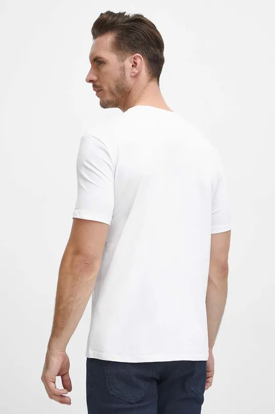 T-shirt bawełniany męski z domieszką elastanu z nadrukiem kolor biały 95 % Bawełna, 5 % Elastan 