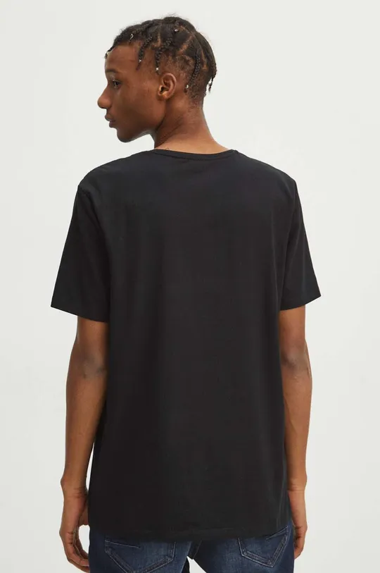 T-shirt bawełniany męski z domieszką elastanu z nadrukiem kolor czarny 95 % Bawełna, 5 % Elastan