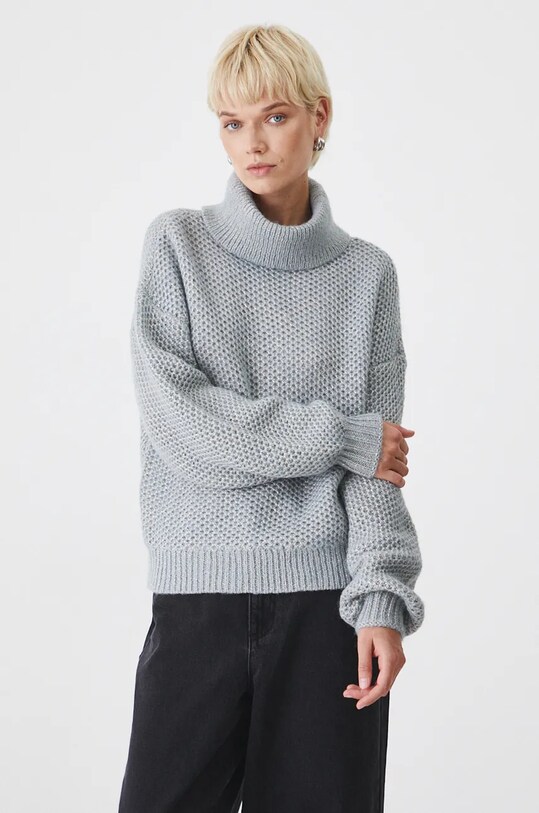 Szürke, meleg, garbónyakú pulóver