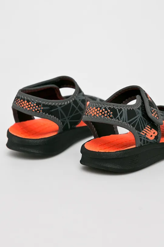 čierna New Balance - Sandále K2031BON