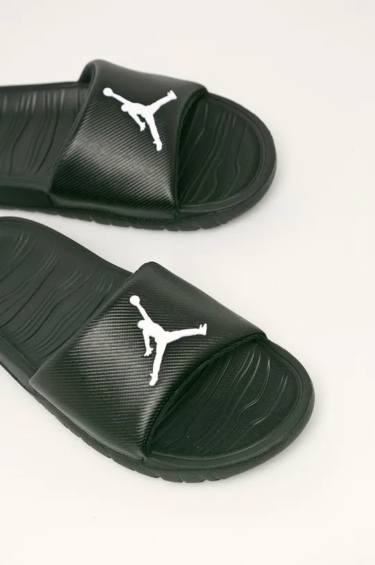 Jordan - Šľapky čierna