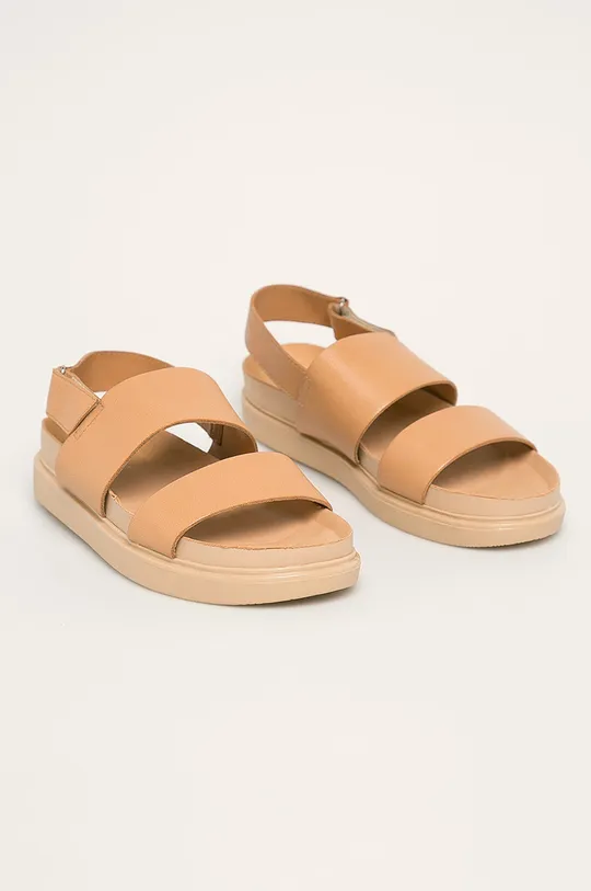 Vagabond Shoemakers - Kožené sandále Erin béžová
