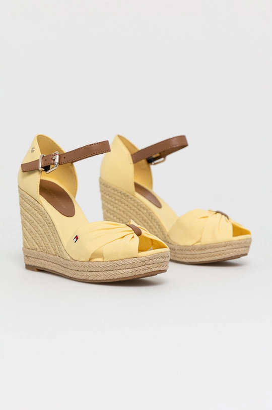 Tommy Hilfiger sandały BASIC OPENED TOE HIGH WEDGE żółty