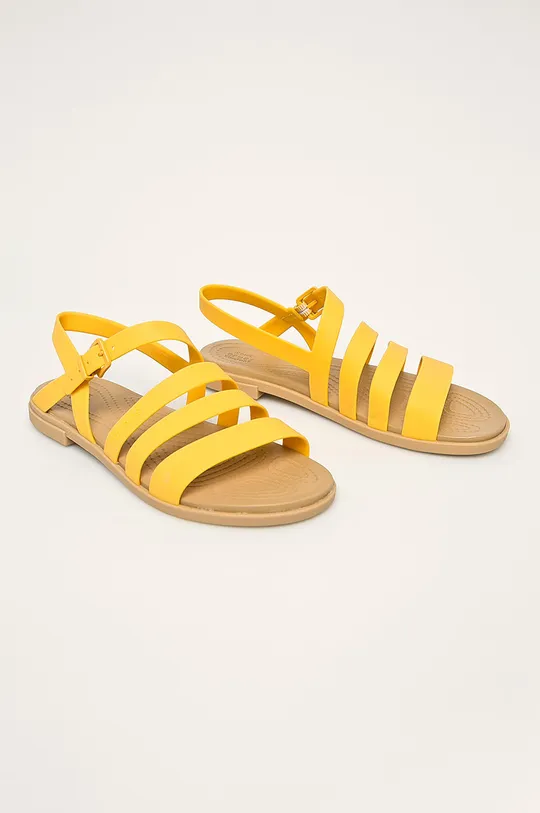 Crocs - Sandały żółty