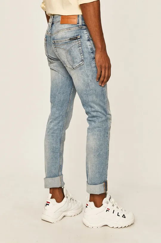 Calvin Klein Jeans - Rifle Ckj 026 <p> 
75 % Bavlna, 24 % Polyester, 1 % Elastan</p>