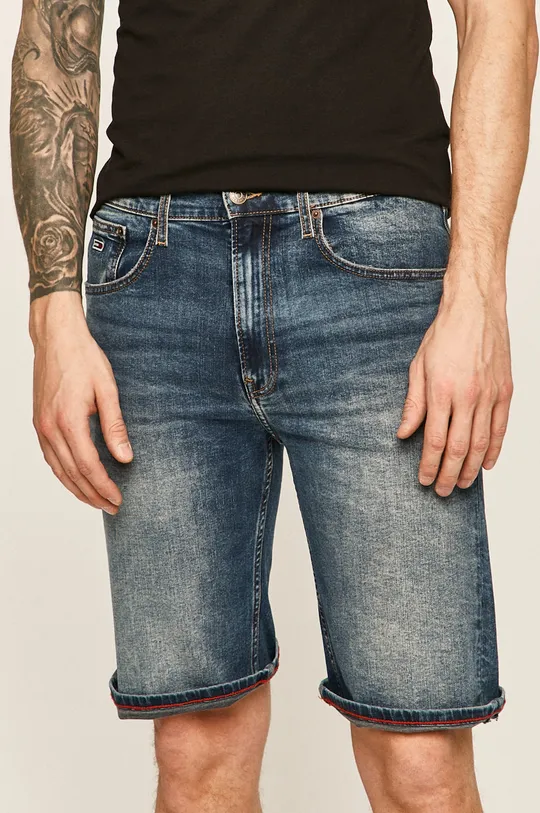 modrá Tommy Jeans - Rifľové krátke nohavice Pánsky