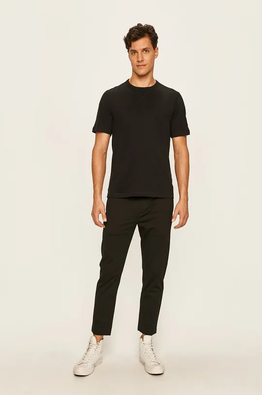 Calvin Klein Jeans - T-shirt J30J314051 czarny