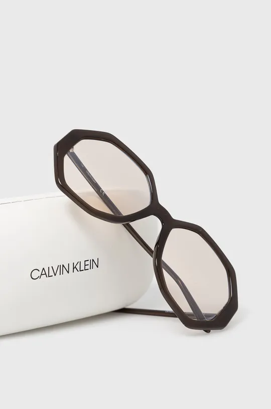 Солнцезащитные очки Calvin Klein  Пластик