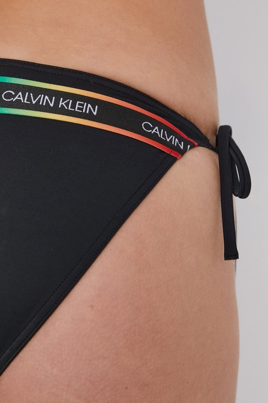 Μαγιό σλιπ μπικίνι Calvin Klein  Φόδρα: 8% Σπαντέξ, 92% Πολυεστέρας Κύριο υλικό: 22% Σπαντέξ, 78% Πολυαμίδη