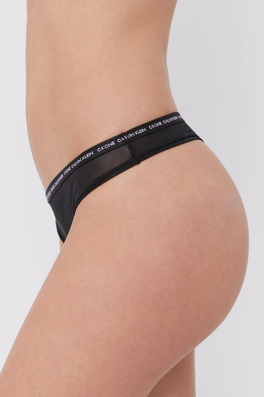 Calvin Klein Underwear Stringi czarny