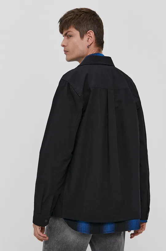 Куртка Vans  Основний матеріал: 100% Бавовна Підкладка кишені: 35% Бавовна, 65% Поліестер