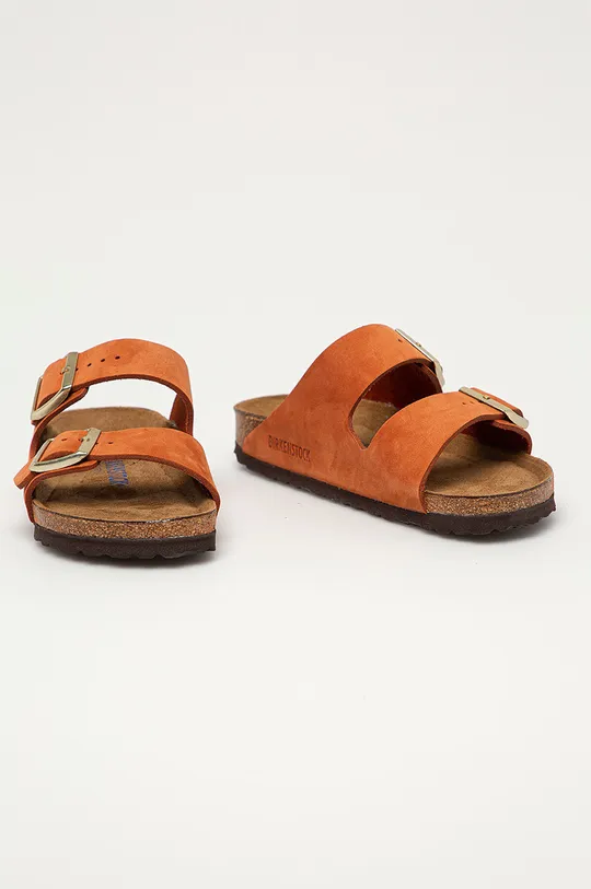 Birkenstock papuci din piele Arizona maro