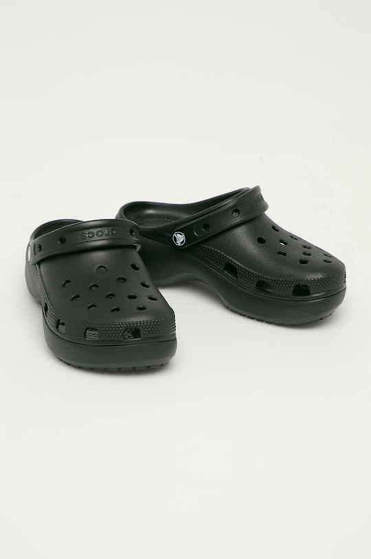 Crocs papucs Classic Platform Clog fekete