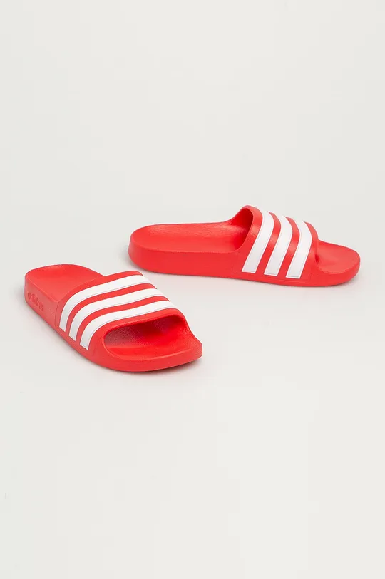 adidas - Klapki dziecięce Adilette Aqua FY8066 czerwony
