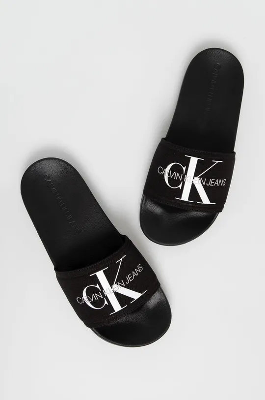 Calvin Klein Jeans Klapki SLIDE MONOGRAM CO czarny