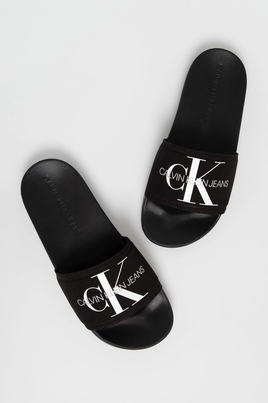 Παντόφλες Calvin Klein Jeans SLIDE MONOGRAM CO μαύρο