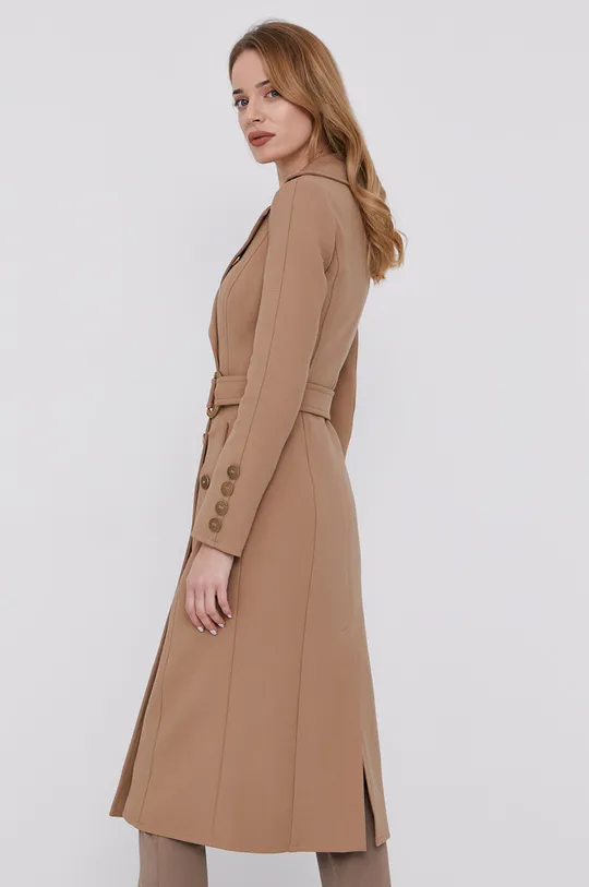 Пальто Elisabetta Franchi  Подкладка: 100% Полиэстер Основной материал: 3% Эластан, 53% Полиэстер, 44% Новая шерсть