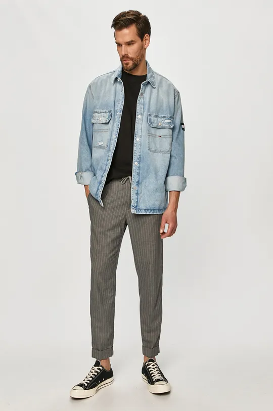 Tommy Jeans - Kurtka jeansowa DM0DM10299.4891 niebieski