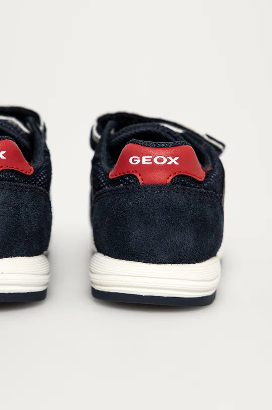 Geox otroški čevlji  Zunanjost: Tekstilni material, Semiš usnje Podplat: Guma Vložek: Naravno usnje