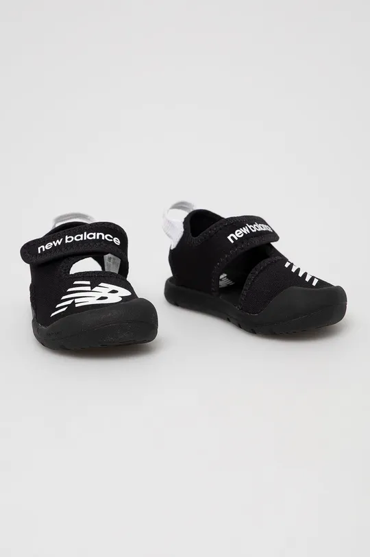 Detské sandále New Balance IOCRSRBK čierna