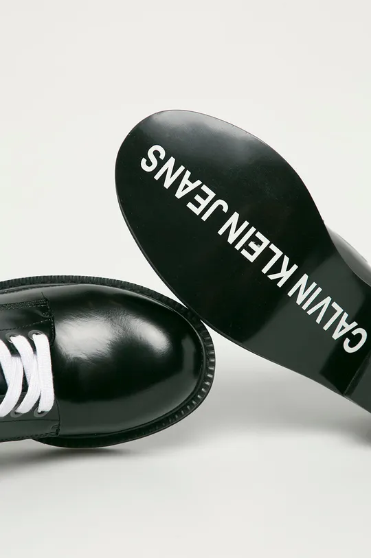 μαύρο Calvin Klein Jeans - Δερμάτινα κλειστά παπούτσια