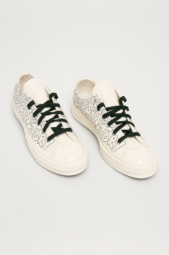 Tenisky Converse  Zvršok: Textil Vnútro: Textil Podrážka: Syntetická látka