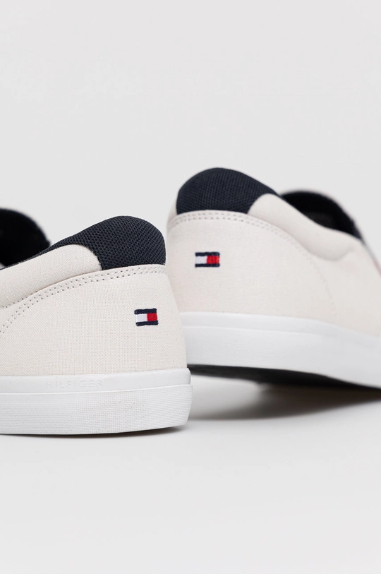 Tommy Hilfiger Tenisówki Cholewka: Materiał tekstylny, Wnętrze: Materiał tekstylny, Podeszwa: Materiał syntetyczny