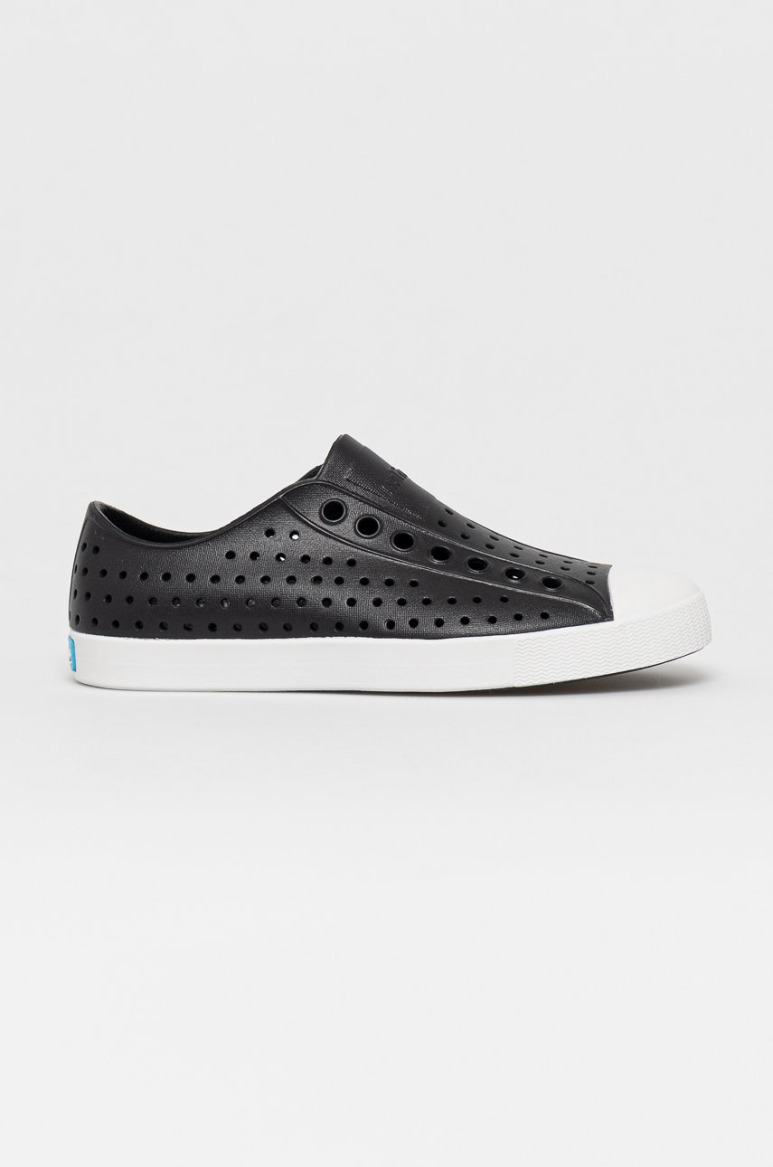 Native plimsolls