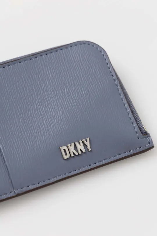 Πορτοφόλι Dkny  Κύριο υλικό: 100% Φυσικό δέρμα Φινίρισμα: 100% PVC