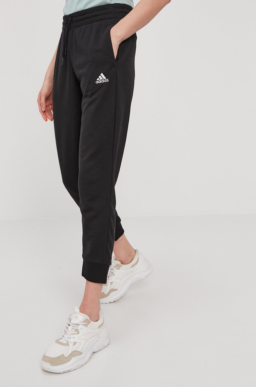 Брюки adidas женские цвет чёрный гладкие | ANSWEAR.ua
