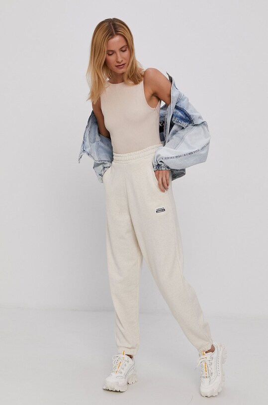 adidas Originals Spodnie GN4326 damskie kolor beżowy gładkie | Answear.com