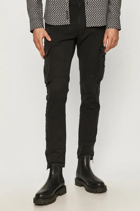 czarny Calvin Klein Jeans - Spodnie J30J318325.4891 Męski