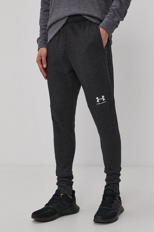 Under Armour Spodnie 1356770 czarny