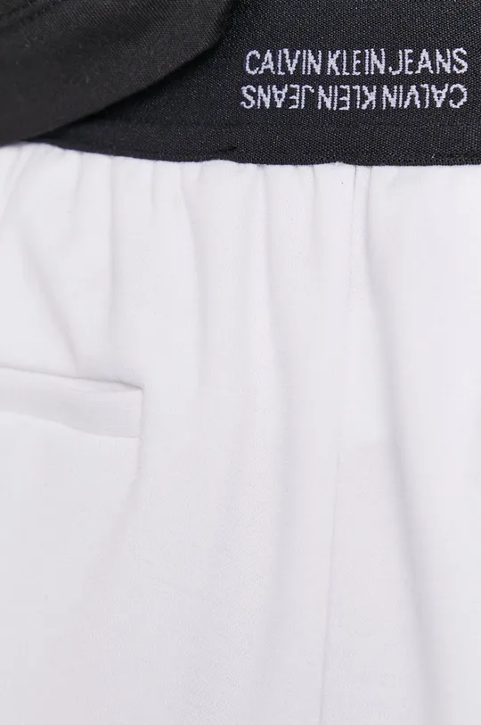 fehér Calvin Klein Jeans rövidnadrág