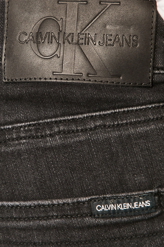 czarny Calvin Klein Jeans - Szorty jeansowe J30J318034.4891