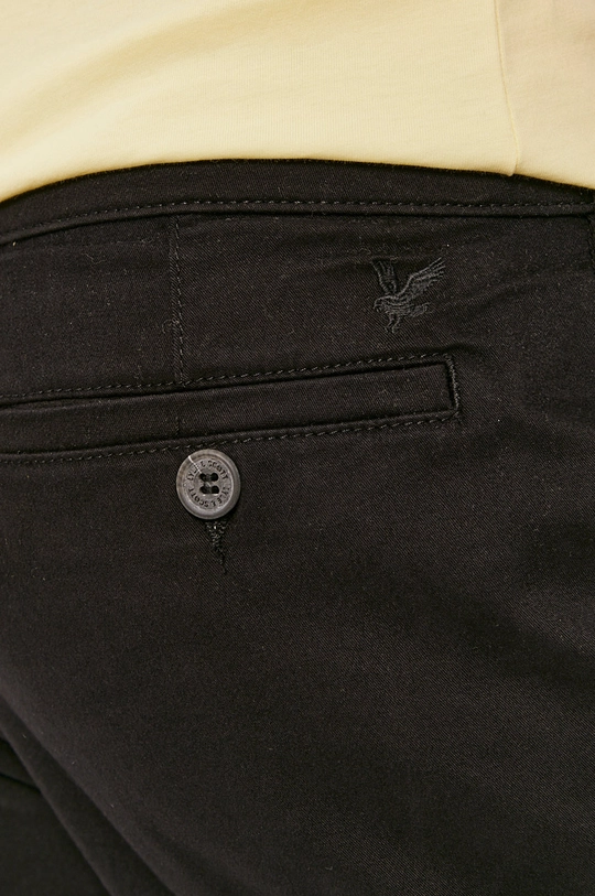 czarny Lyle & Scott Szorty