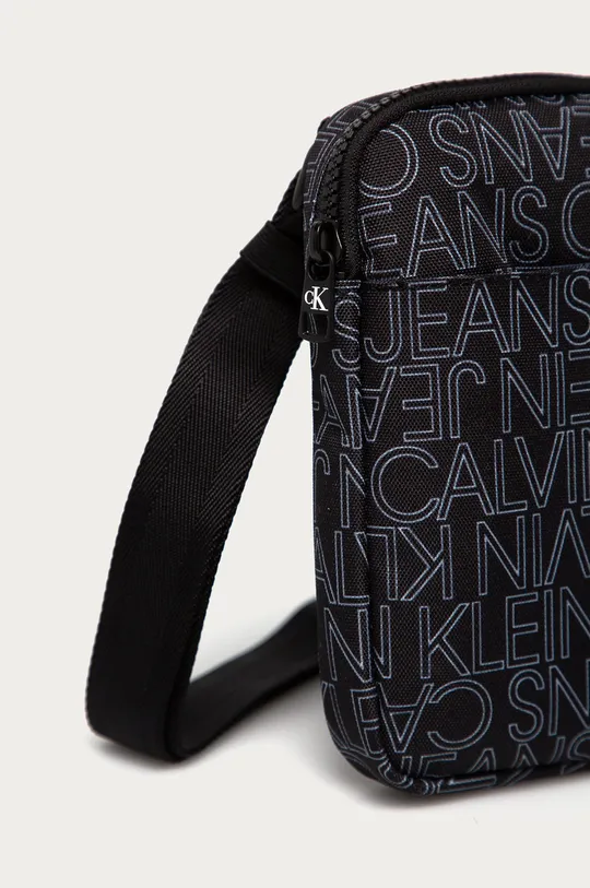 Calvin Klein Jeans - Tasak  100% poliészter