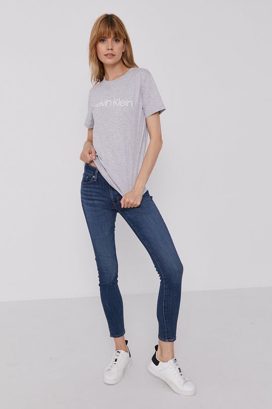 Tričko Calvin Klein <p> 
100% Organická bavlna</p>