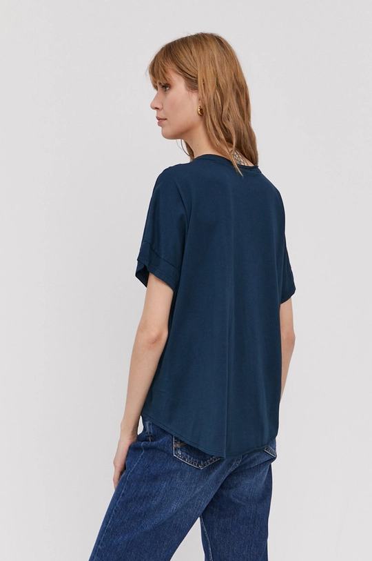 Dkny T-shirt E02Z2F51 60 % Bawełna, 40 % Modal