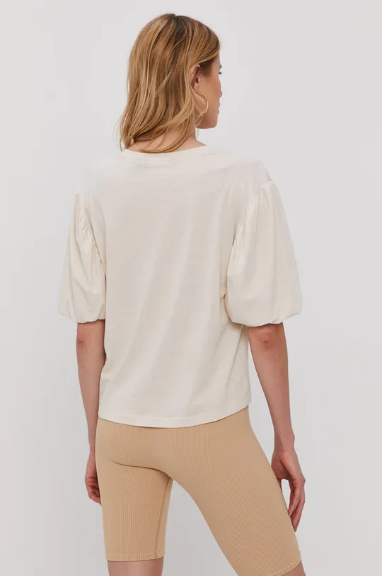 Tričko Vero Moda  60% Organická bavlna, 40% Recyklovaný polyester
