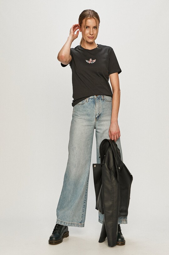 adidas Originals - T-shirt GN3043 | Answear.com