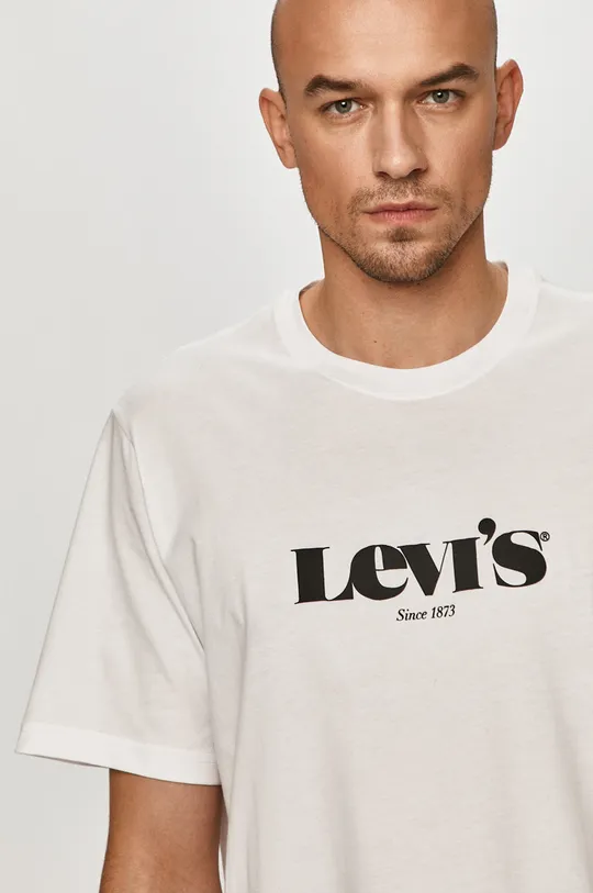white Levi's t-shirt