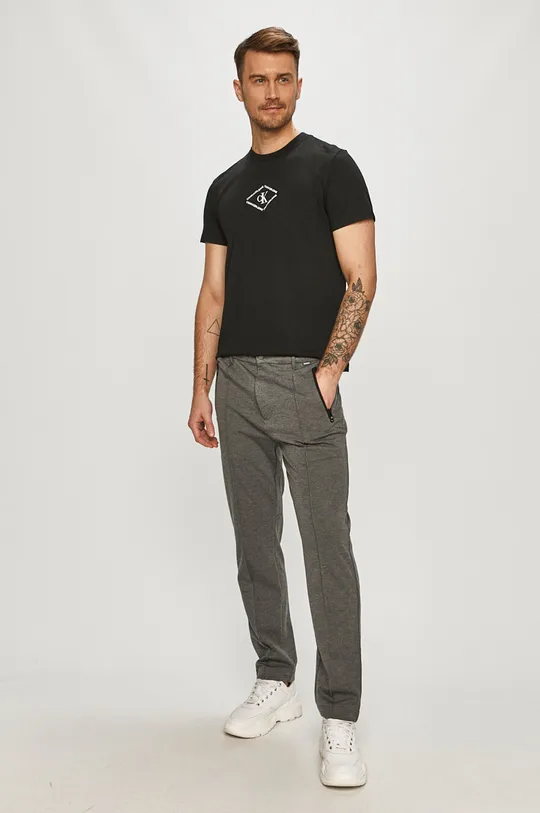 Calvin Klein Jeans - T-shirt J30J317448.4891 czarny
