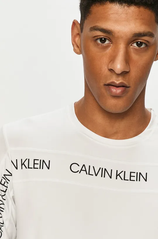 белый Calvin Klein Performance - Футболка