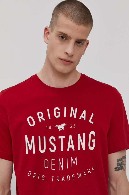 czerwony Mustang T-shirt