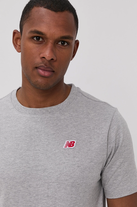 szary New Balance T-shirt MT01660AG