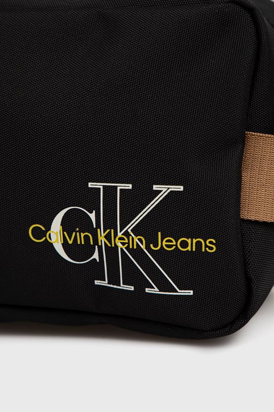 Calvin Klein Jeans kosmetyczka K50K508940.PPYY czarny